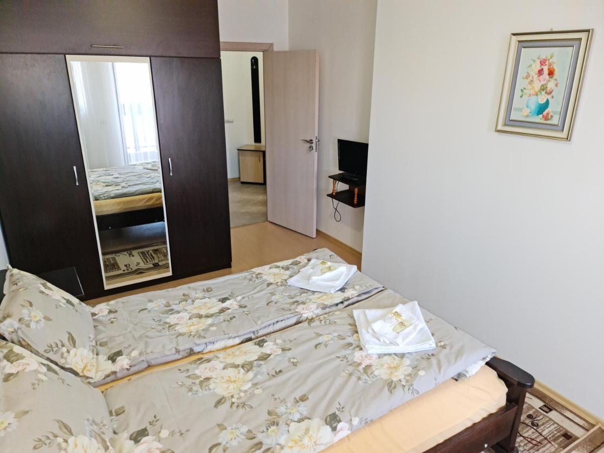 Efo Apartment Банско Екстериор снимка