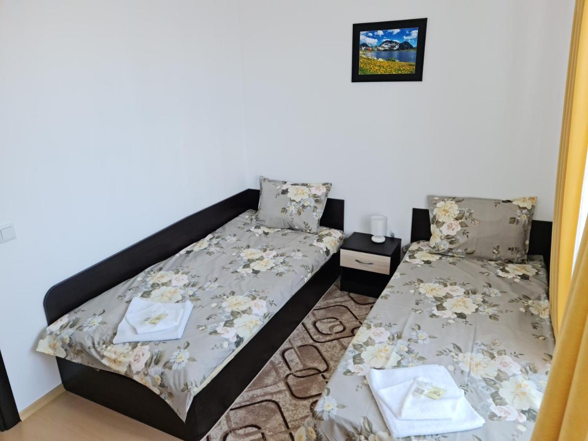 Efo Apartment Банско Екстериор снимка